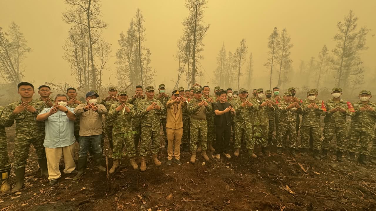 Gubernur Agustiar Sabran Bersama Pangdam XXII/Tambun Bungai Ikuti Penanaman Pohon di Tumbang Nusa