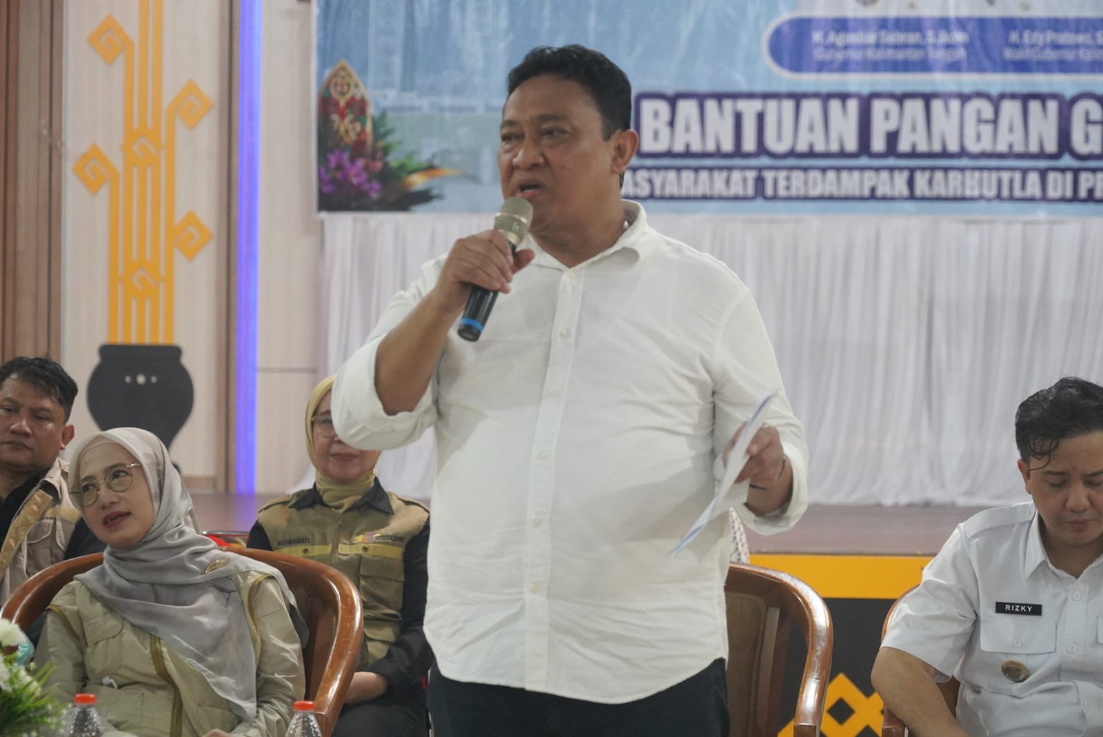 Pemprov Kalteng Salurkan 3.000 Paket Bantuan Pangan dan BLT KHBS kepada 575 KPM Terdampak Karhutla
