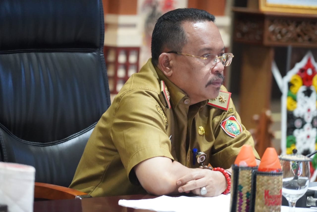 Sekda Prov. Kalteng Ikuti Rakor Pengendalian Inflasi Di Daerah Bersama Menteri Dalam Negeri RI Secara Virtual