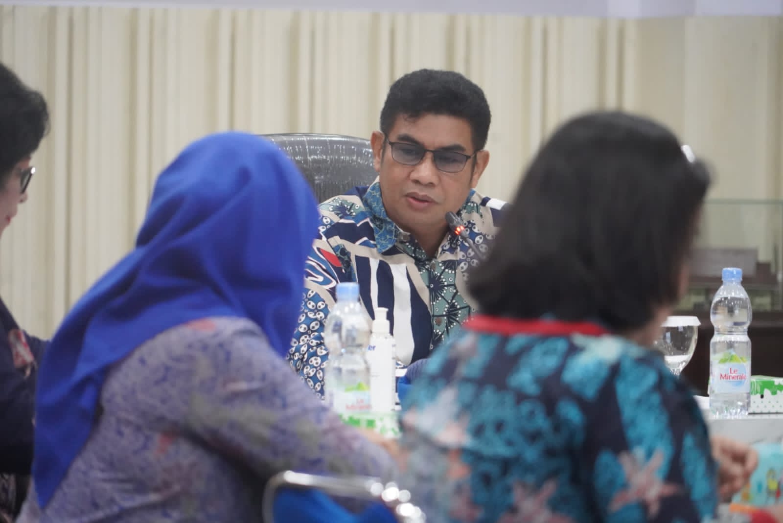 Kepala Dinas Kominfosantik Agus Siswadi Pimpin Rakor dan Konsultasi Tim Kerja Peningkatan RB dan Percepatan SPBE