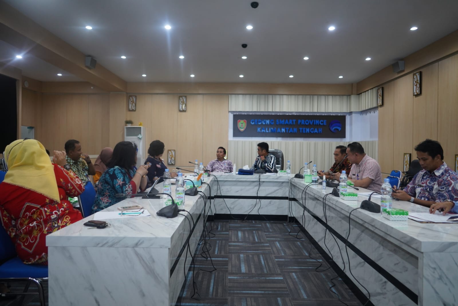 Kepala Dinas Kominfosantik Agus Siswadi Pimpin Rakor dan Konsultasi Tim Kerja Peningkatan RB dan Percepatan SPBE