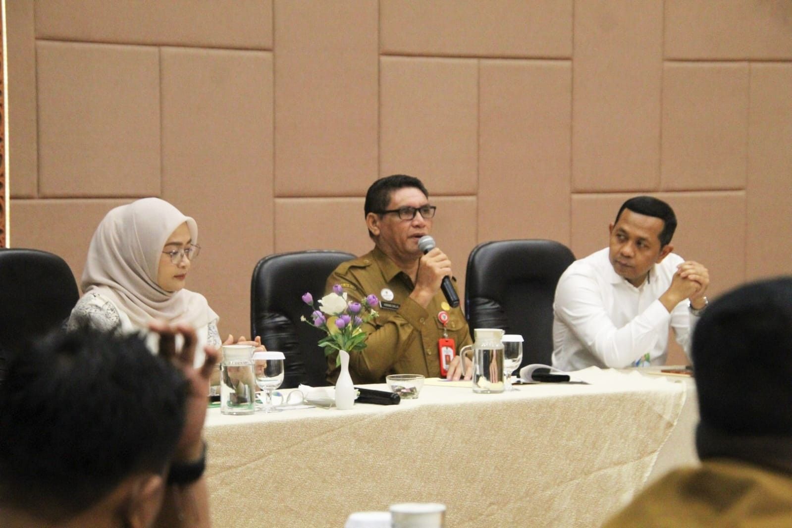 Asisten Perekonomian Setda Kalteng Anang Dirjo Buka FGD Optimalisasi DBH