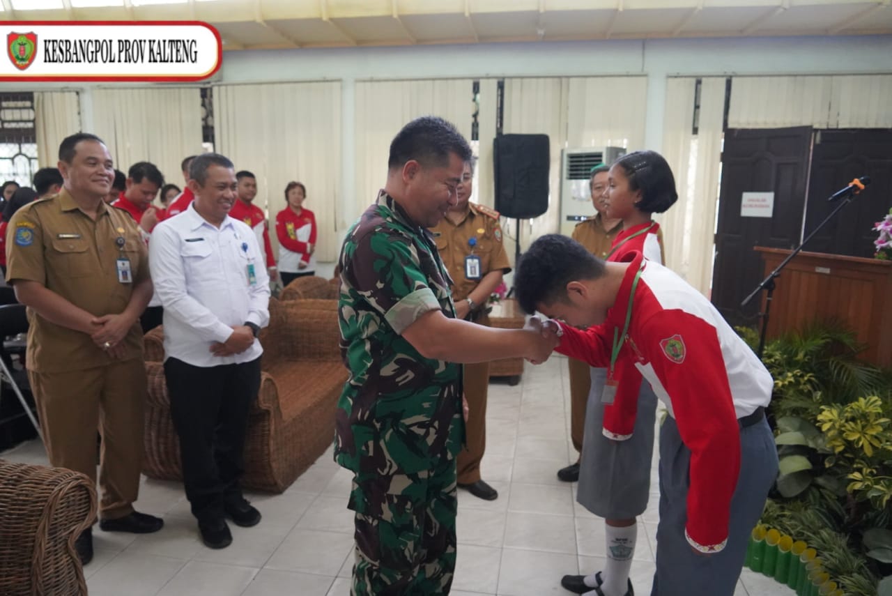 Badan Kesbangpol Prov. Kalteng Hadiri Pembukaan Latihan Dasar Kepemimpinan Bagi Mahasiswa dan Pelajar Tingkat SMU/SMK