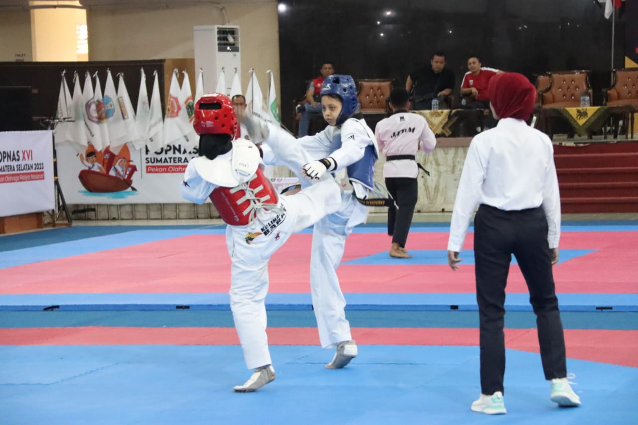 Atlet Cabang Olahraga Taekwondo Berhasil Mempersembahkan Medali Perunggu Pertama Untuk Kalteng