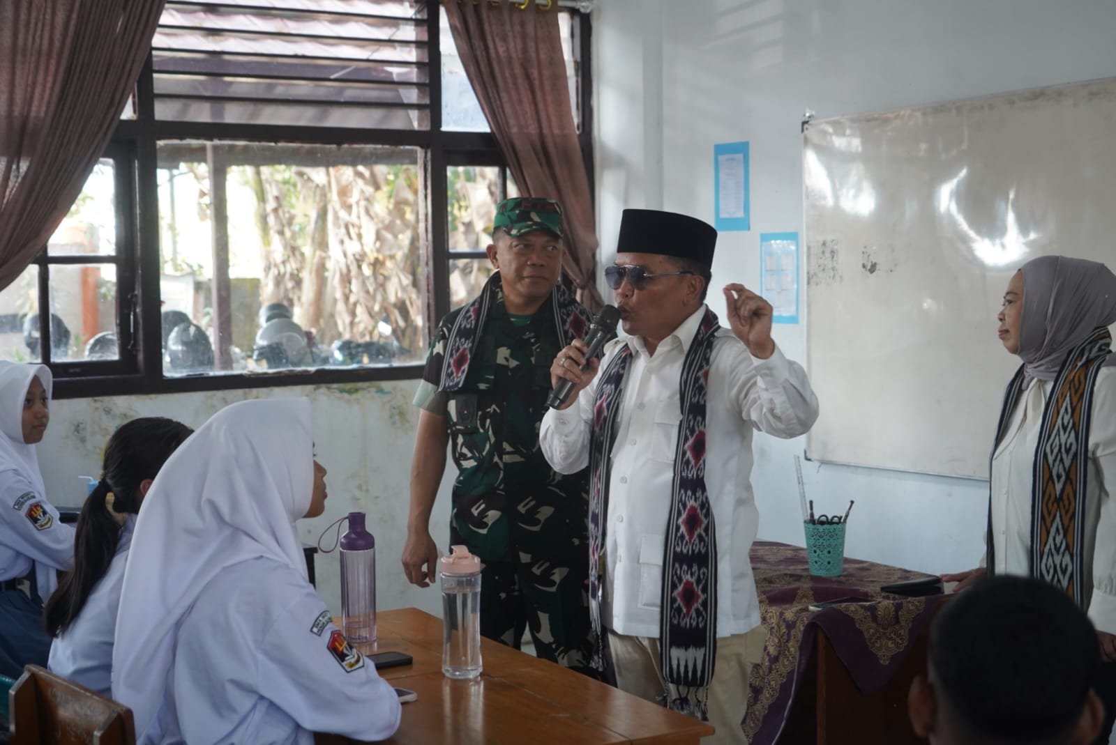 Kunjungi SMAN 1 Pangkalan Bun, Gubernur Agustiar Sabran Dorong Pelajar Berani Bermimpi Besar