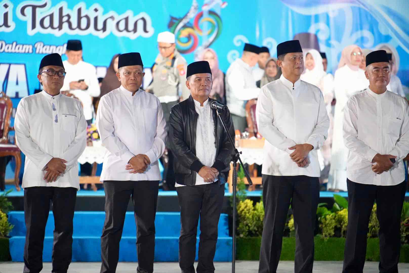 Gubernur Kalteng, Agustiar Sabran, Lepas Peserta Pawai Takbiran Iduladha 1447 H