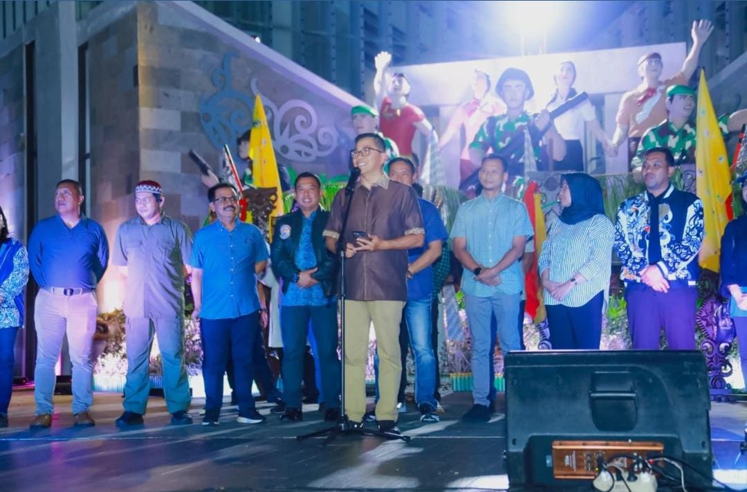 Gubernur Kalteng Agustiar Sabran Hadiri Gelaran Car Free Night Huma Betang Night