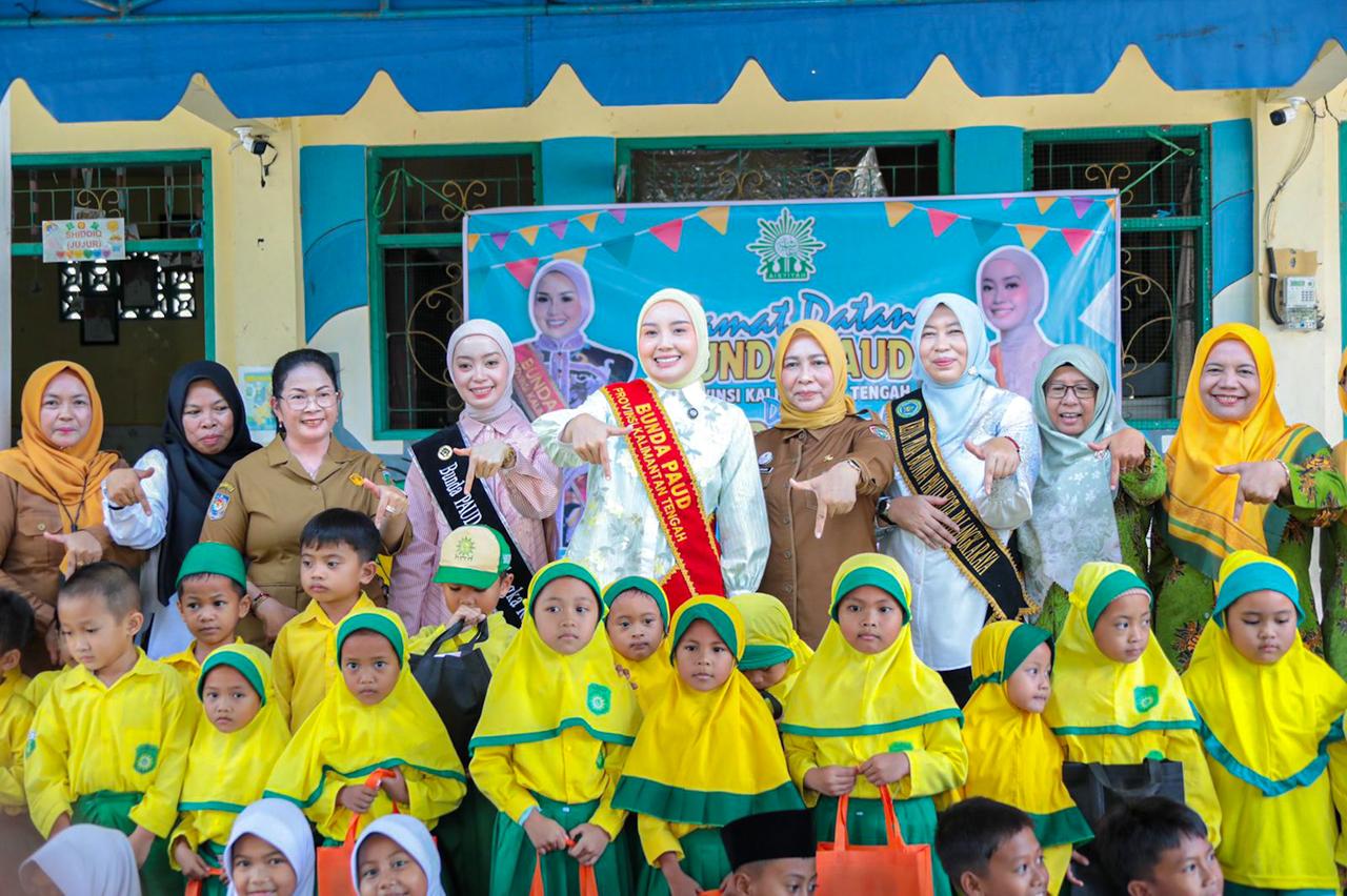 Bunda PAUD Prov. Kalteng Aisyah Thisia Agustiar Sabran Lakukan Kunjungan ke Sejumlah PAUD di Kota Palangka Raya