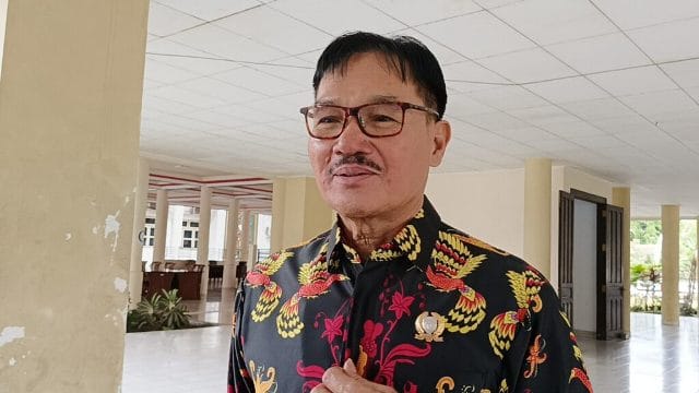 Ketua DPRD Barsel Harapkan Perangkat Desa Kembangkan Kemampuan dan Wawasan