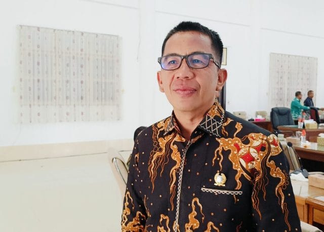 Wakil Ketua I DPRD Barsel Minta Kinerja Perangkat Kecamatan Ditingkatkan