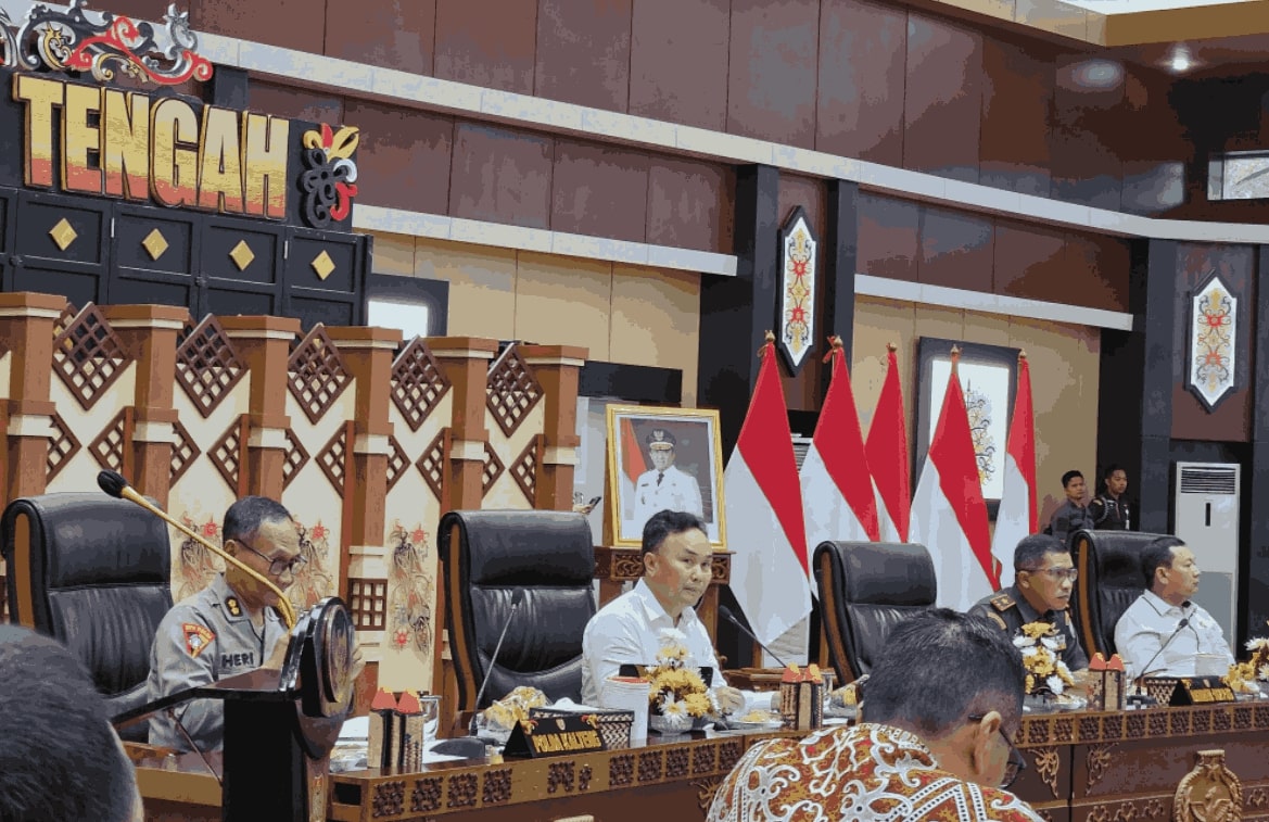 Kepala Dinas TPHP Hadiri Rapat Kerja Pemantapan Optimasi Lahan Food Estate Padi Nasional