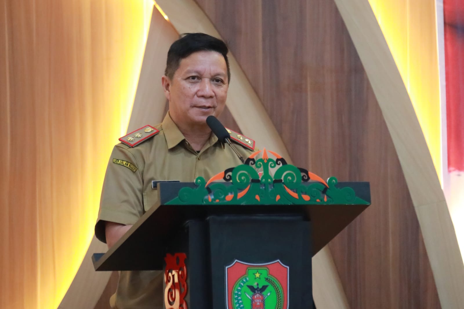 Sahli Suhaemi Buka Rakor Kelompok Kerja Pengarusutamaan Gender (PUG) Tingkat Provinsi Tahun 2023