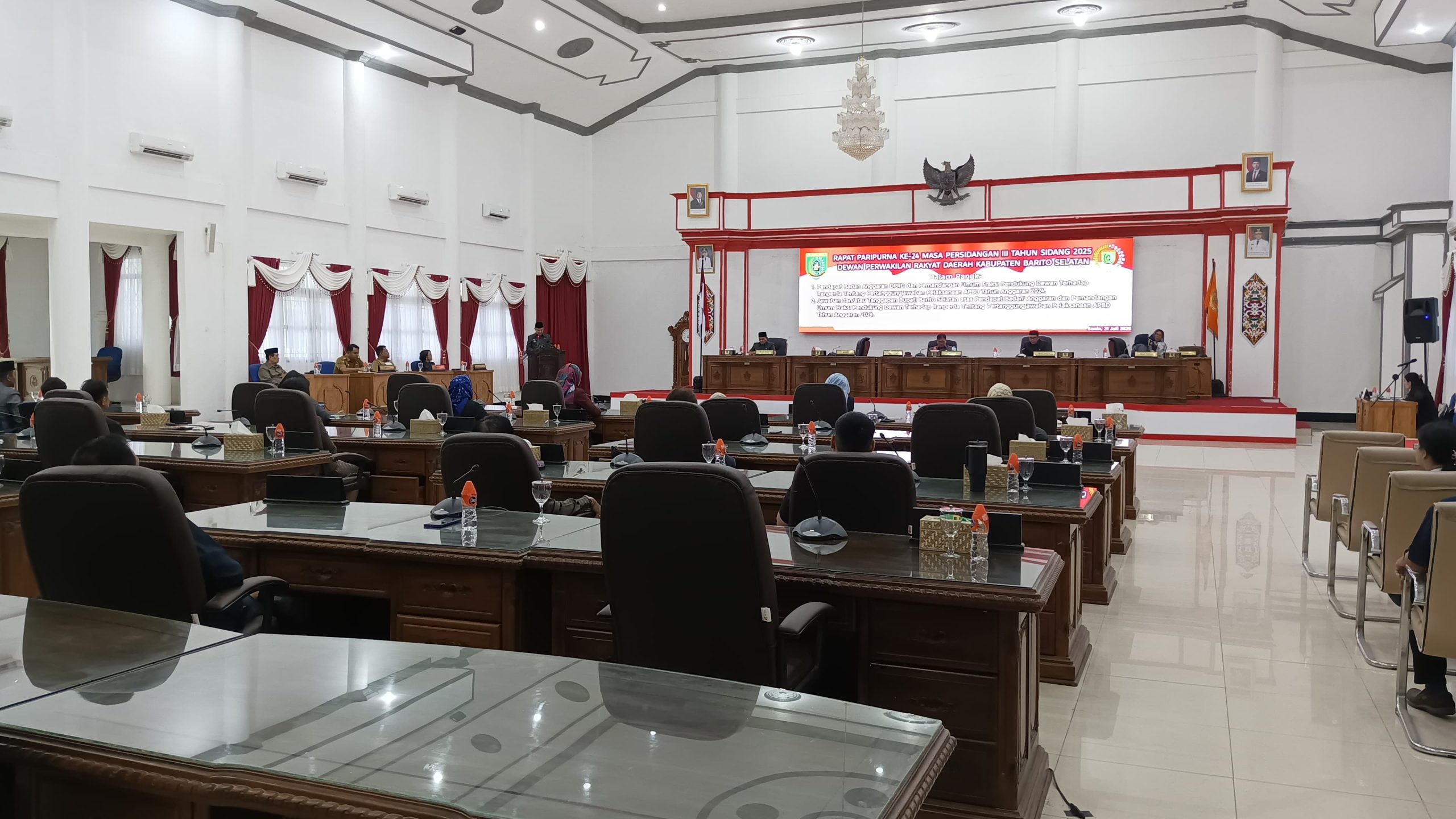 Seluruh Fraksi DPRD Barsel Sepakat Bahas Ranperda Pertanggungjawaban APBD 2024