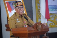Plt Sekda Prov Kalteng Leonard S Ampung Buka Pelatihan Persiapan Purna Tugas Bagi ASN